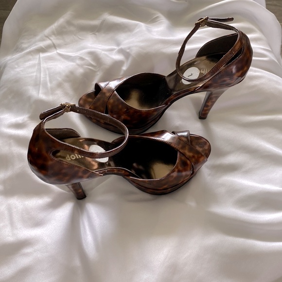 Dollhouse Platform Heels Brown Animal Print Patent Leather Size 7 - Picture 2 of 5